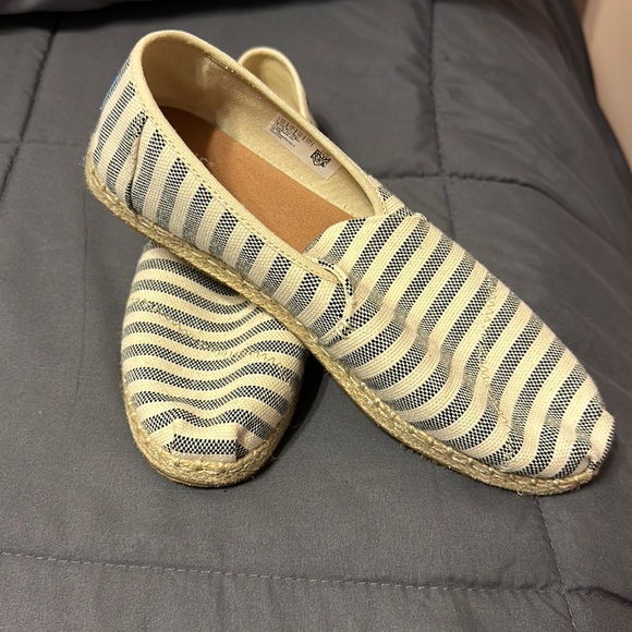 Toms Shoes - Women’s TOMS